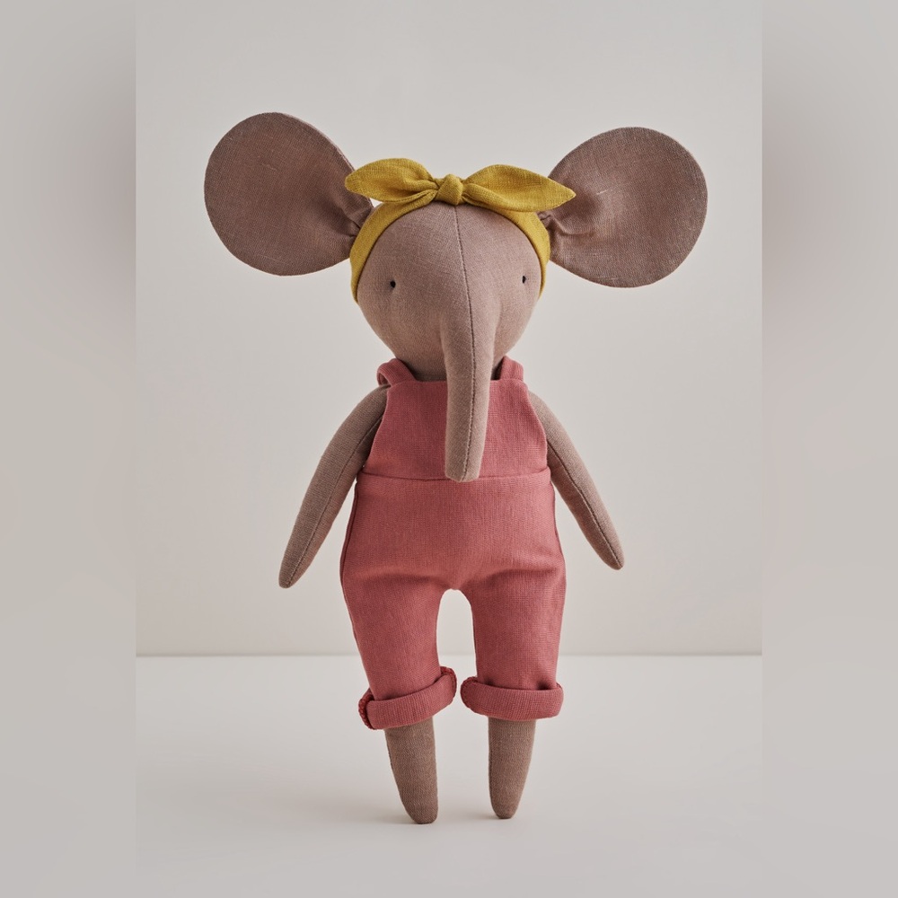 NWT COZYMOSS elephant - girl
